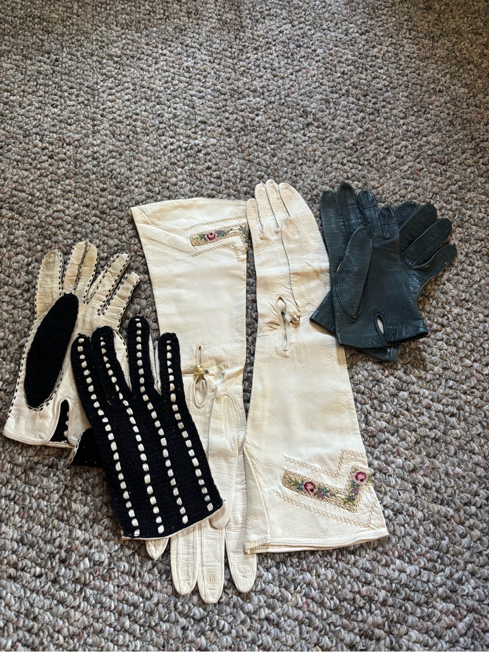 Vintage Leather Glove Lot - Cream, Black, Teal